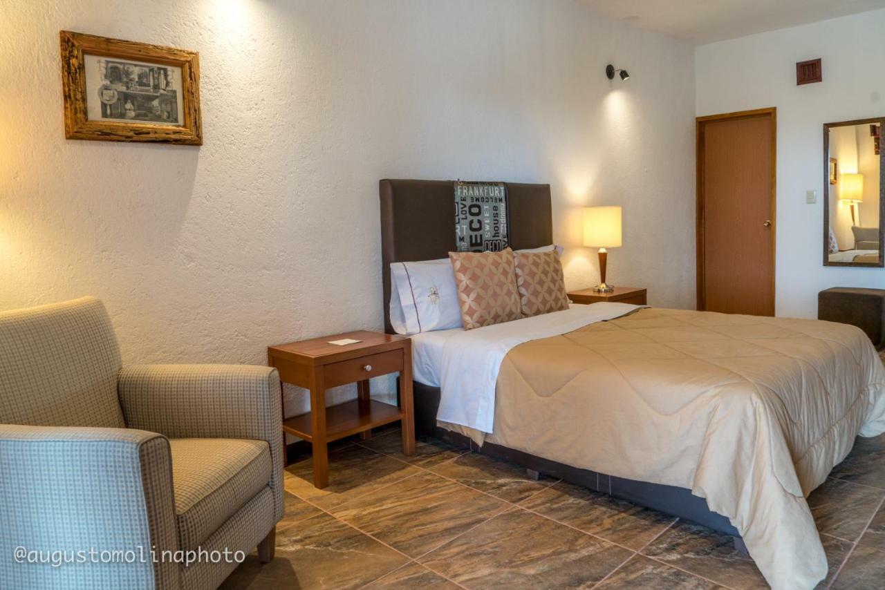 Hotel El Cristo Чолула Екстериор снимка